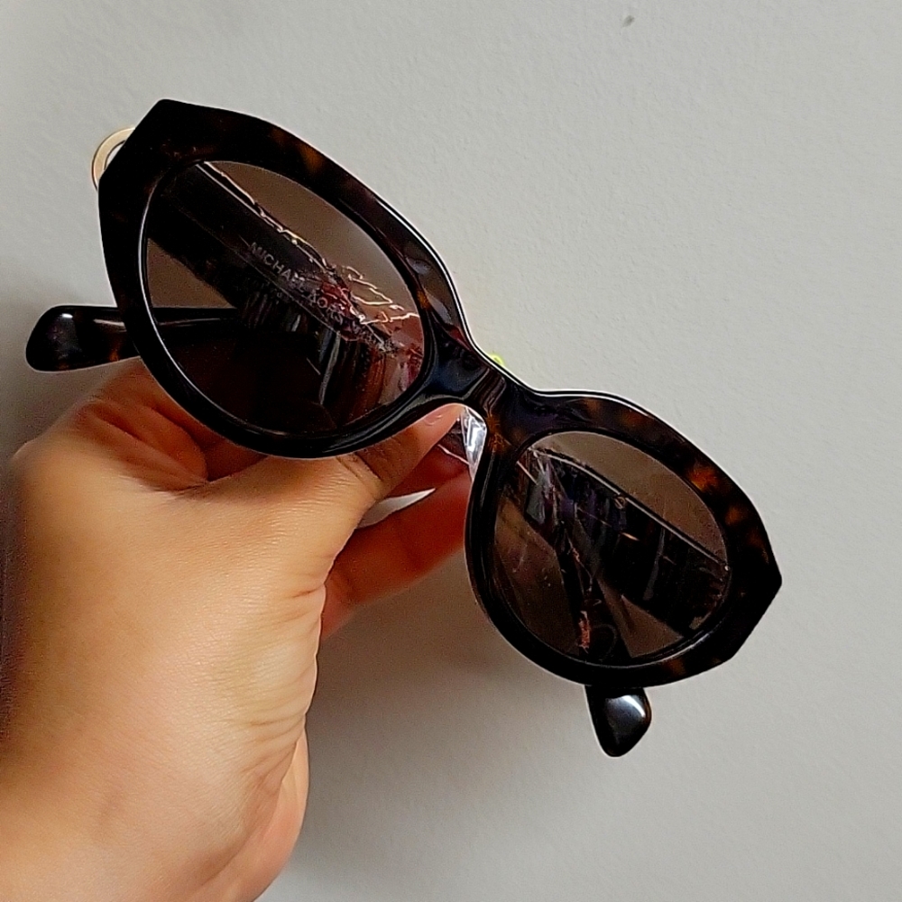 New Michael kors empire sunglasses - Picture 4 of 7
